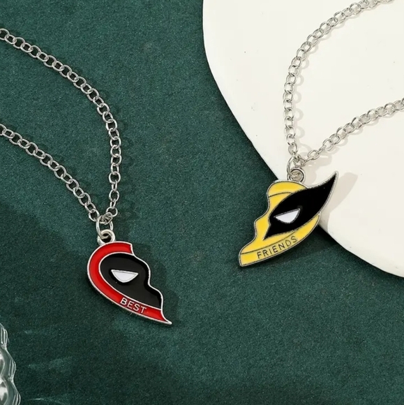 Deadpool & Wolverine Love Puzzle - Picture 2 of 4